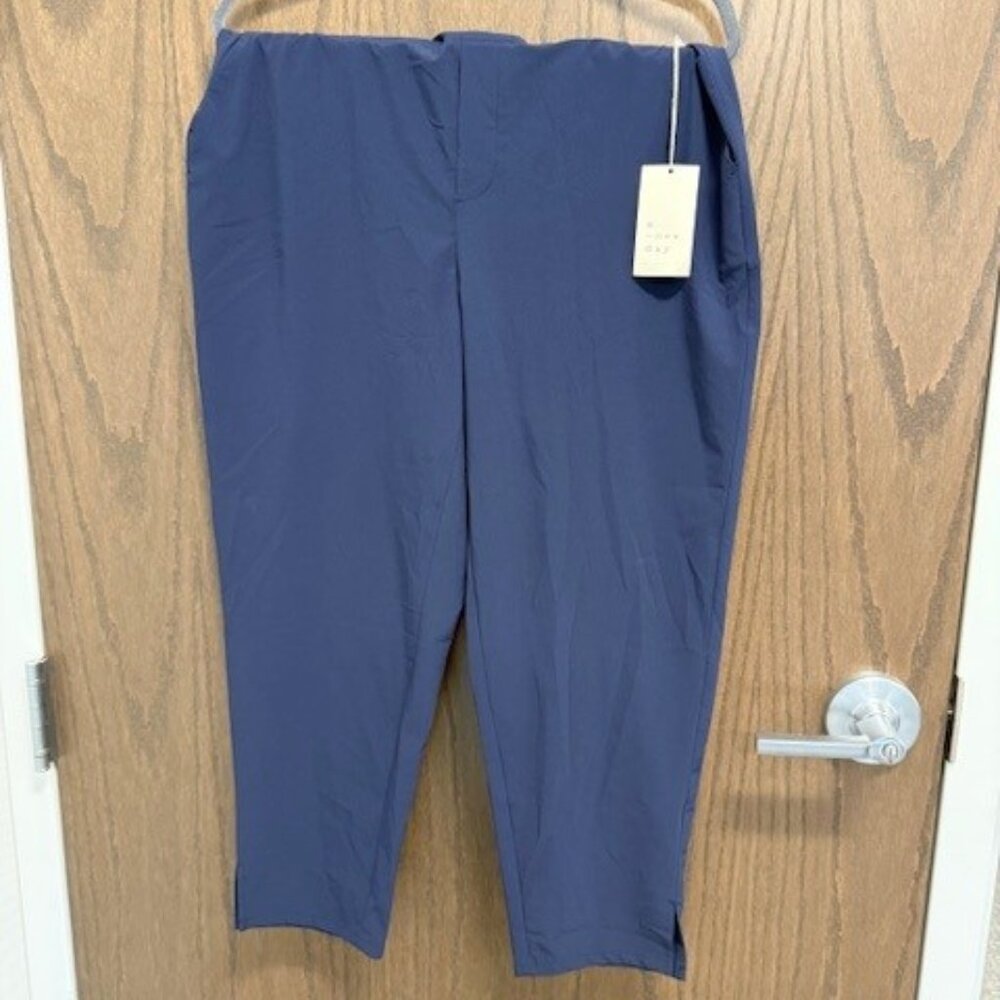 A New Day Athletic Pants NWT